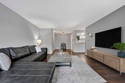 Tiny photo for 314 Lathrop Avenue #407, Forest Park, IL 60130 (MLS # 12512419)