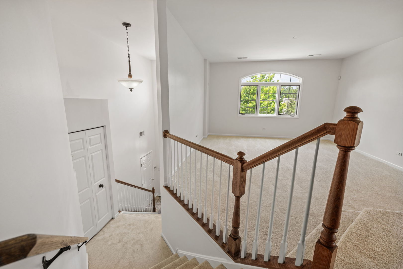 5303 COMMONWEALTH Avenue 5303
