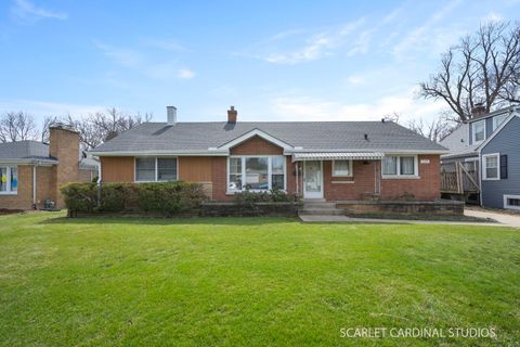 Photo of 139 W Madison Street, Villa Park, IL 60181 (MLS # 12596041)