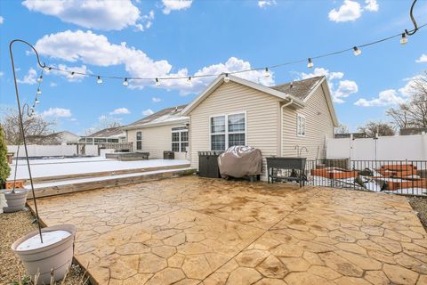 Tiny photo for 2110 E Pennsylvania Avenue, Urbana, IL 61802 (MLS # 12578098)