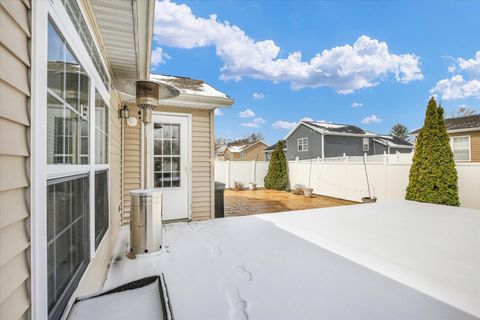 Tiny photo for 2110 E Pennsylvania Avenue, Urbana, IL 61802 (MLS # 12578098)