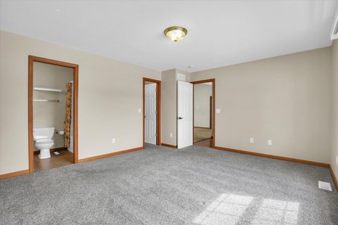 Tiny photo for 2110 E Pennsylvania Avenue, Urbana, IL 61802 (MLS # 12578098)