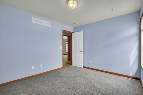 Tiny photo for 2110 E Pennsylvania Avenue, Urbana, IL 61802 (MLS # 12578098)