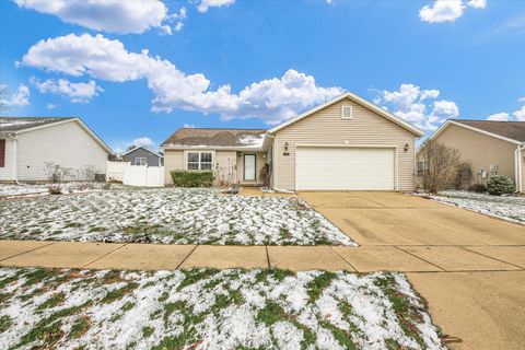 Photo of 2110 E Pennsylvania Avenue, Urbana, IL 61802 (MLS # 12578098)