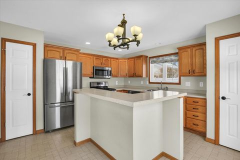 Tiny photo for 2110 E Pennsylvania Avenue, Urbana, IL 61802 (MLS # 12578098)