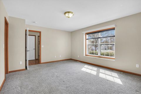 Tiny photo for 2110 E Pennsylvania Avenue, Urbana, IL 61802 (MLS # 12578098)