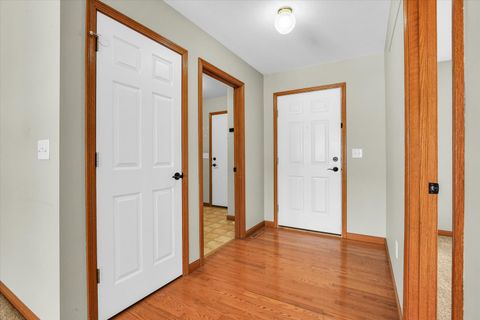 Tiny photo for 2110 E Pennsylvania Avenue, Urbana, IL 61802 (MLS # 12578098)