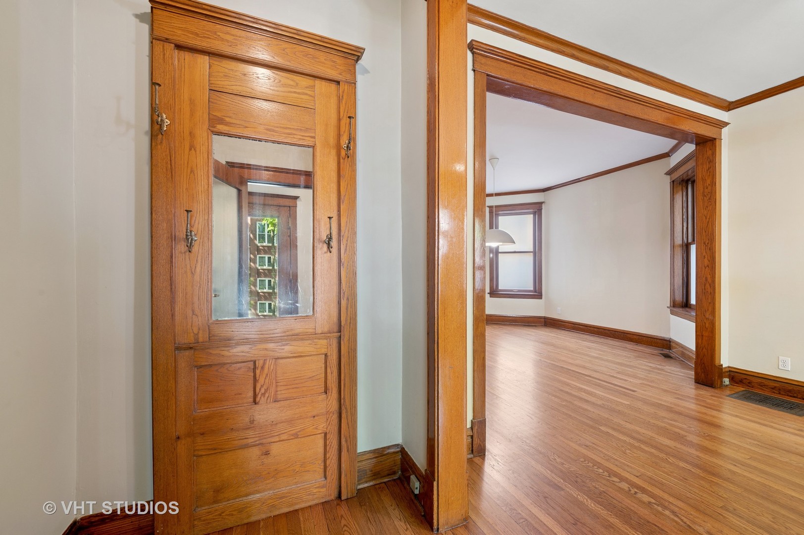 1251 W Eddy Street