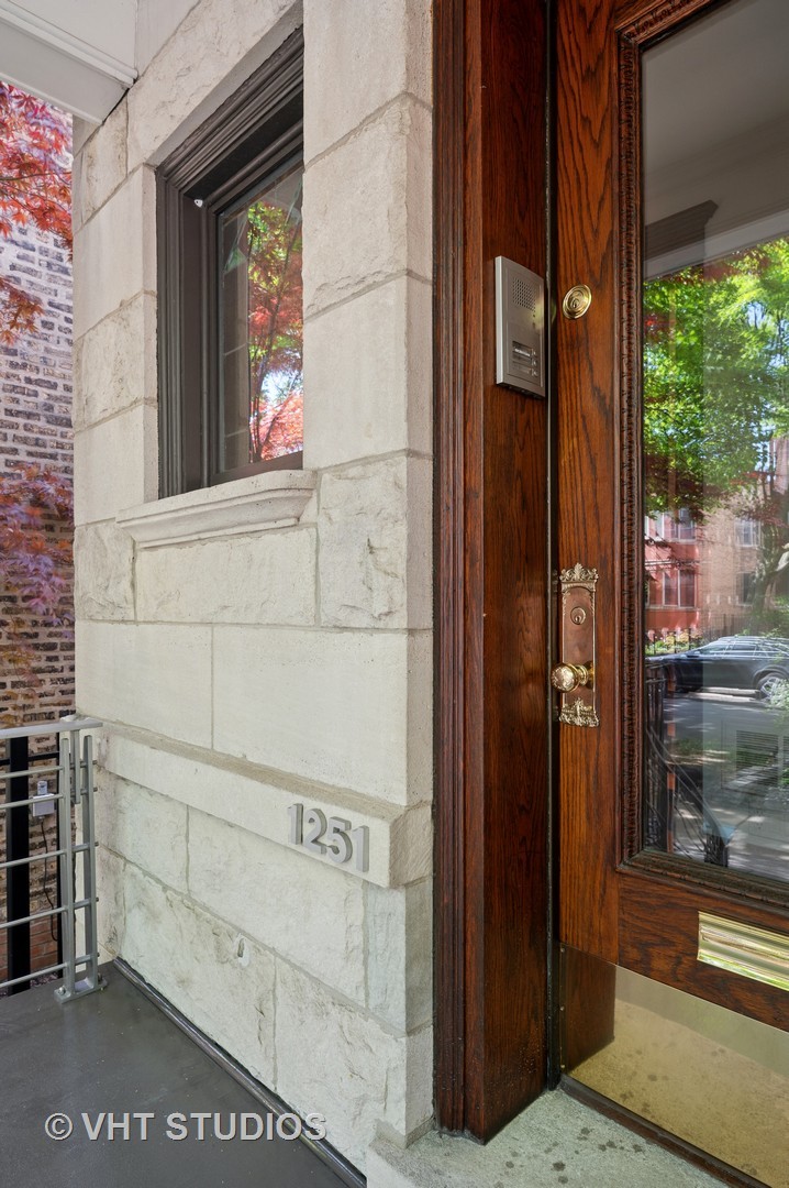 1251 W Eddy Street