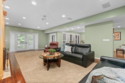 Tiny photo for 1302 Hawthorne Lane #1302, Hinsdale, IL 60521 (MLS # 12658295)