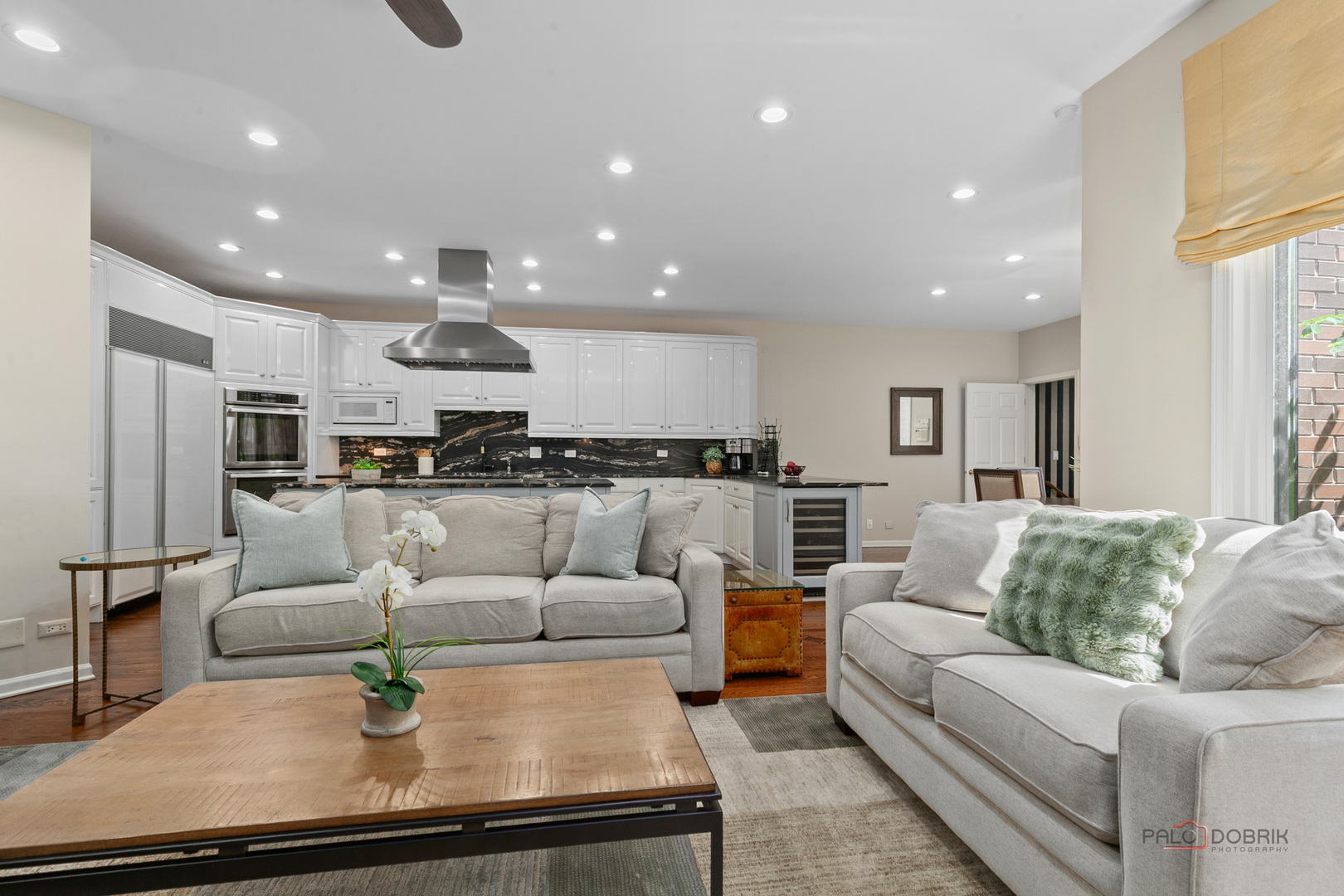 Properties 3 1302 Hawthorne Lane 1302
