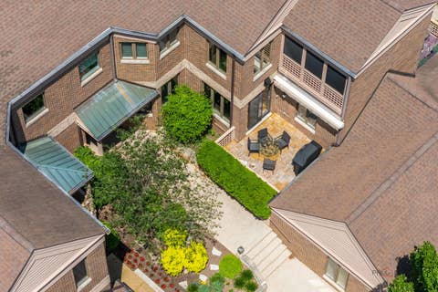 Tiny photo for 1302 Hawthorne Lane #1302, Hinsdale, IL 60521 (MLS # 12658295)