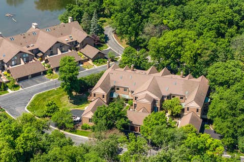 Tiny photo for 1302 Hawthorne Lane #1302, Hinsdale, IL 60521 (MLS # 12658295)