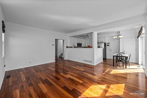 Tiny photo for 1853 Westridge Place, Aurora, IL 60504 (MLS # 12493724)