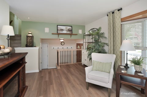 Tiny photo for 565 Concord Avenue, South Elgin, IL 60177 (MLS # 12671000)