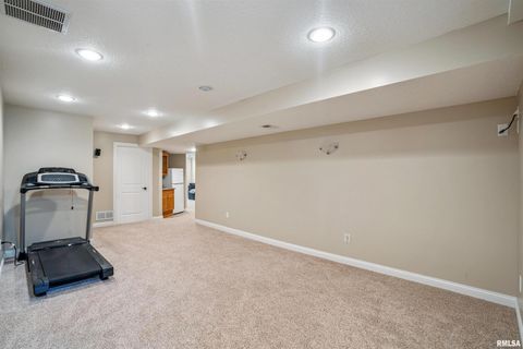 Tiny photo for 5811 DUGGLEBY Avenue, Davenport, IA 52807 (MLS # QC4266225)