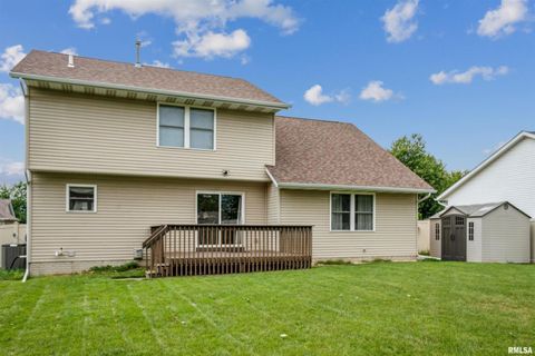 Tiny photo for 5811 DUGGLEBY Avenue, Davenport, IA 52807 (MLS # QC4266225)