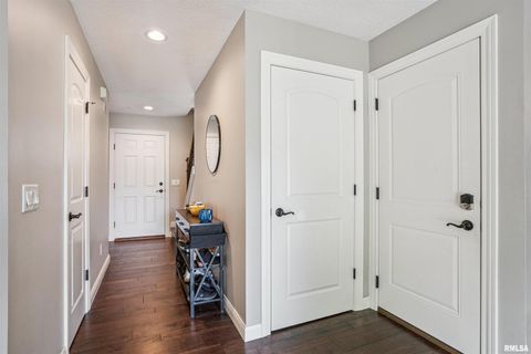 Tiny photo for 5811 DUGGLEBY Avenue, Davenport, IA 52807 (MLS # QC4266225)