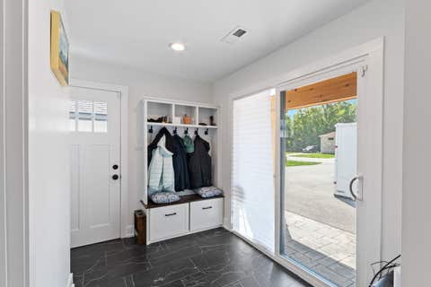 Tiny photo for 9859 S 81st Avenue, Palos Hills, IL 60465 (MLS # 12729373)