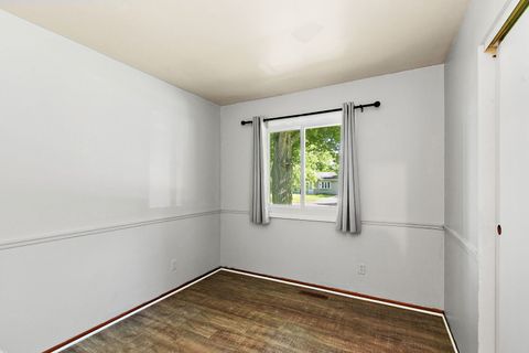 Tiny photo for 85 Sherbon Lane, Crystal Lake, IL 60014 (MLS # 12690191)