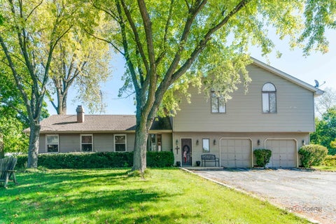 Photo of 10704 Breezy Lawn Road, Spring Grove, IL 60081 (MLS # 12778521)