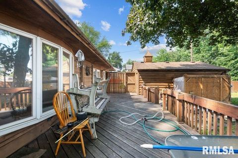 Tiny photo for 6127 FAIR Avenue, Davenport, IA 52806 (MLS # QC4269759)