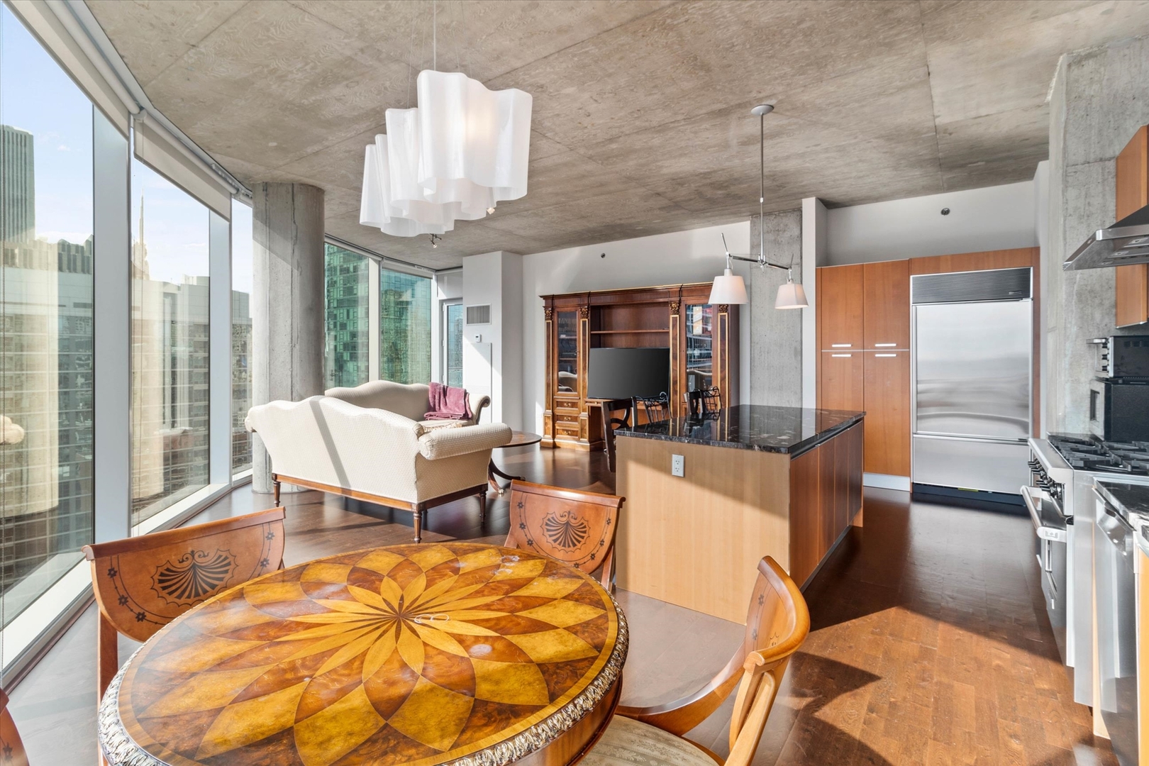 600 N Fairbanks Court 3501