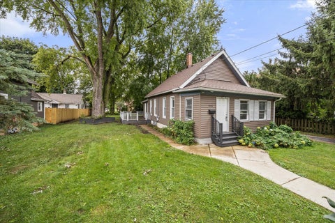 Tiny photo for 311 Orange Street, Elgin, IL 60123 (MLS # 12762973)
