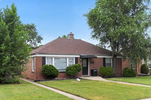 Tiny photo for 342 Frederick Avenue, Bellwood, IL 60104 (MLS # 12717560)