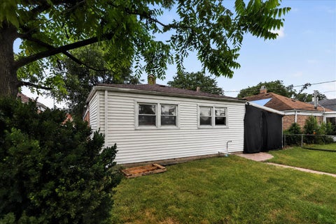 Tiny photo for 342 Frederick Avenue, Bellwood, IL 60104 (MLS # 12717560)