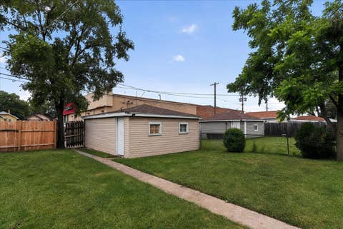 Tiny photo for 342 Frederick Avenue, Bellwood, IL 60104 (MLS # 12717560)