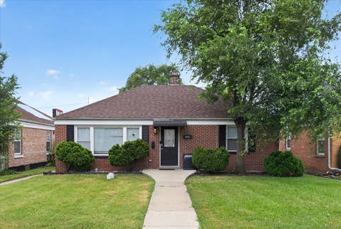 Tiny photo for 342 Frederick Avenue, Bellwood, IL 60104 (MLS # 12717560)