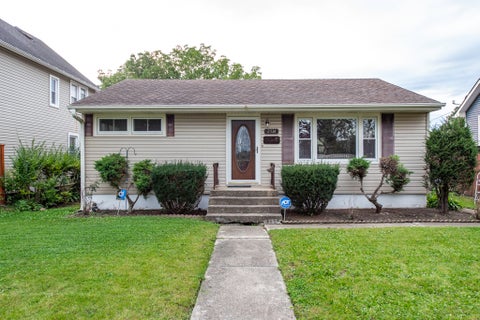 Tiny photo for 2314 Gideon Avenue, Zion, IL 60099 (MLS # 12751304)
