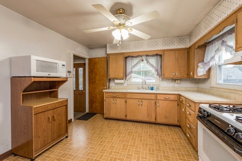 Tiny photo for 2314 Gideon Avenue, Zion, IL 60099 (MLS # 12751304)