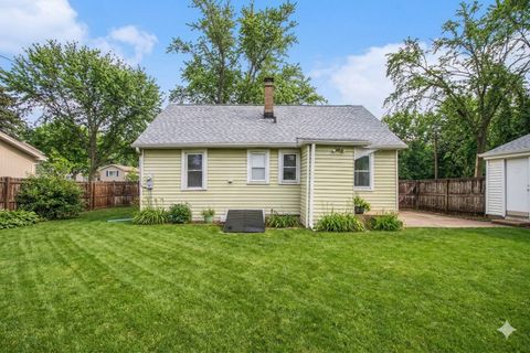 Tiny photo for 180 Henderson Street, Bensenville, IL 60106 (MLS # 12583215)