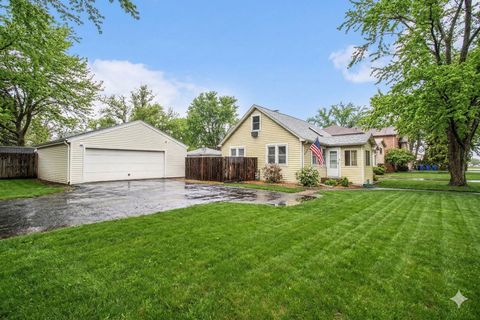 Tiny photo for 180 Henderson Street, Bensenville, IL 60106 (MLS # 12583215)