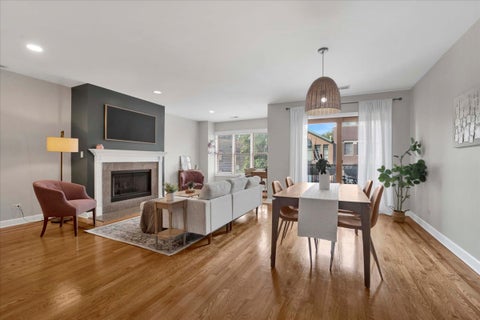 Tiny photo for 4151 N Lincoln Avenue #2, Chicago, IL 60618 (MLS # 12754634)
