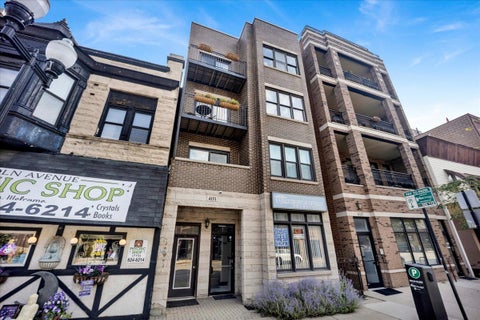 Photo of 4151 N Lincoln Avenue #2, Chicago, IL 60618 (MLS # 12754634)