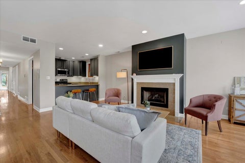 Tiny photo for 4151 N Lincoln Avenue #2, Chicago, IL 60618 (MLS # 12754634)