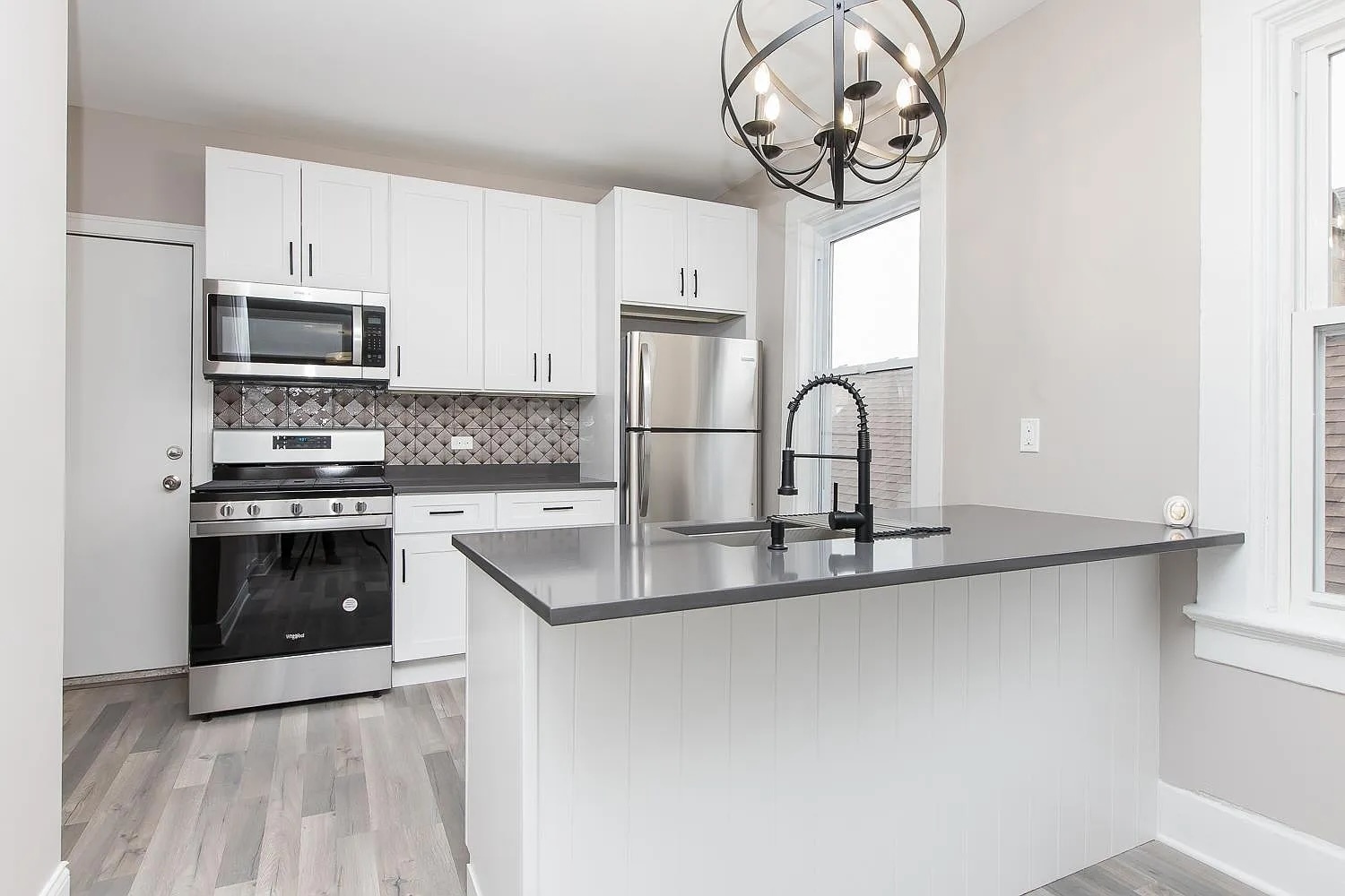 2015 N Bingham Street