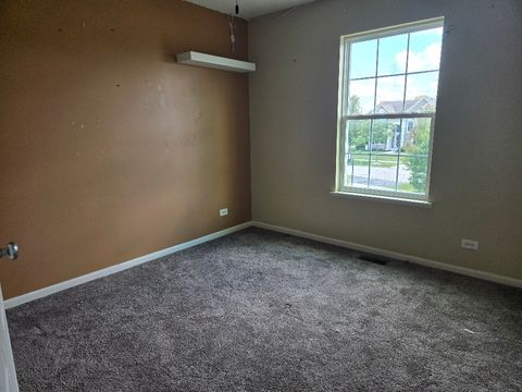 Tiny photo for 104 Stamford Court, Gilberts, IL 60136 (MLS # 12469390)