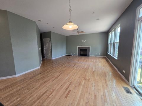 Tiny photo for 104 Stamford Court, Gilberts, IL 60136 (MLS # 12469390)