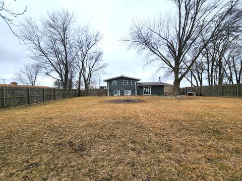 Tiny photo for 2424 E 2350th Road, Marseilles, IL 61341 (MLS # 12571722)