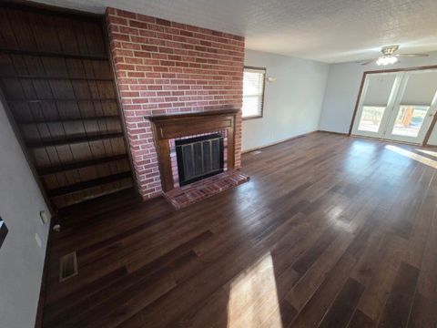 Tiny photo for 1025 Lake Shore Drive, Mt Vernon, IL 62864 (MLS # 12549262)