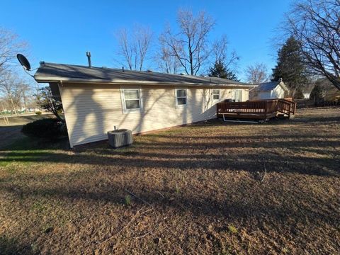 Tiny photo for 1025 Lake Shore Drive, Mt Vernon, IL 62864 (MLS # 12549262)