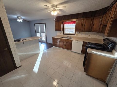 Tiny photo for 1025 Lake Shore Drive, Mt Vernon, IL 62864 (MLS # 12549262)