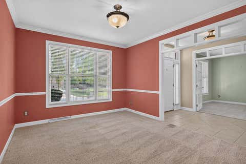 Tiny photo for 3410 St James Avenue, Bettendorf, IA 52722 (MLS # 12711353)
