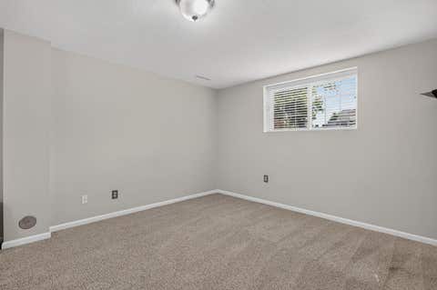 Tiny photo for 3410 St James Avenue, Bettendorf, IA 52722 (MLS # 12711353)