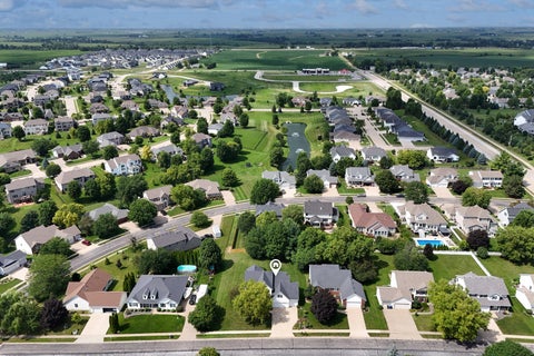 Tiny photo for 3410 St James Avenue, Bettendorf, IA 52722 (MLS # 12711353)