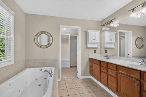 Tiny photo for 3410 St James Avenue, Bettendorf, IA 52722 (MLS # 12711353)